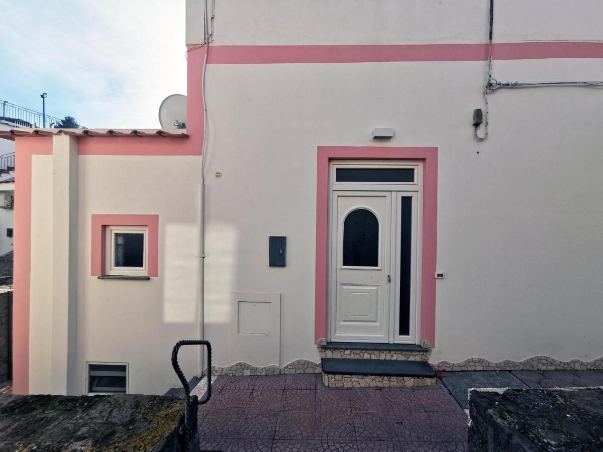La Casetta Al Porto Искья Экстерьер фото